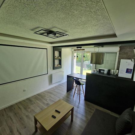 Logement Atypique & Parking Gratuit เฌ็กซ์ ภายนอก รูปภาพ