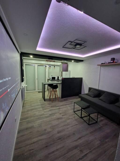 Logement Atypique & Parking Gratuit เฌ็กซ์ ภายนอก รูปภาพ